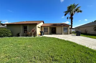 707 Wedge Ln, Poinciana, FL 34759 - Photo 1