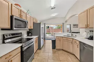 1550 Casterton Cir, Davenport, FL 33897 - Photo 10