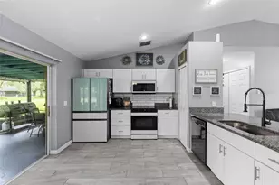 2472 Pine Chase Cir, Saint Cloud, FL 34769 - Photo 10