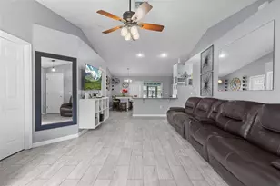 2472 Pine Chase Cir, Saint Cloud, FL 34769 - Photo 4