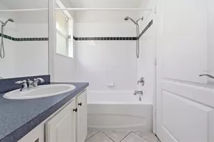 20221 Vintage Oaks Pl, Tampa, FL 33647 - Photo 28