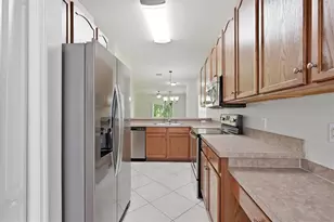 20221 Vintage Oaks Pl, Tampa, FL 33647 - Photo 12