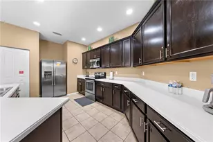 4704 Ruby Red Ln, Kissimmee, FL 34746 - Photo 30