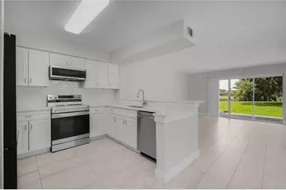 13929 Fairway Island Drive #818, Orlando, FL 32837 - Photo 4