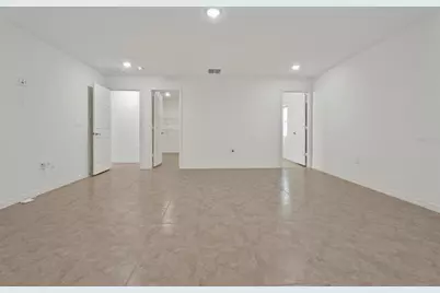 4521 Casablanca Avenue, Kissimmee, FL 34746 - Photo 24