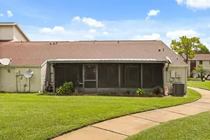 49 Pine Island Cir, Kissimmee, FL 34743 - Photo 28