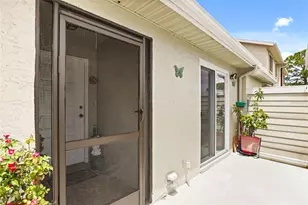 49 Pine Island Cir, Kissimmee, FL 34743 - Photo 6