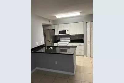2207 Antigua Place #715, Kissimmee, FL 34741 - Photo 4