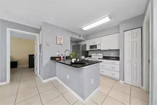 2207 Antigua Pl, Kissimmee, FL 34741 - Photo 10
