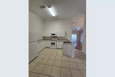 2790 Club Cortile Circle #B, Kissimmee, FL 34746 - Photo 4
