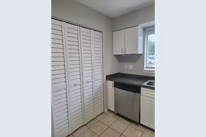 4203 S Semoran Boulevard #4, Orlando, FL 32822 - Photo 8