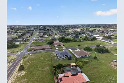 1223/1225 NE 15th Lane, Cape Coral, FL 33909 - Photo 38