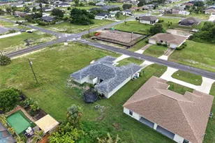 1223/1225 NE 15th Ln, Cape Coral, FL 33909 - Photo 36
