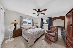 1223/1225 NE 15th Ln, Cape Coral, FL 33909 - Photo 20
