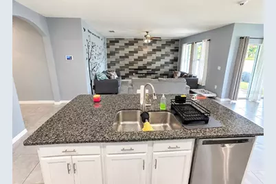 635 Autumn Stream Drive, Auburndale, FL 33823 - Photo 12