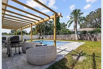 5910 Denver Street NE, Saint Petersburg, FL 33703 - Photo 10