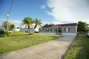 1124 Dara Cay Dr, Kissimmee, FL 34741 - Photo 2