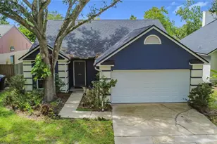 1012 Malcolm Ct, Oviedo, FL 32765 - Photo 2