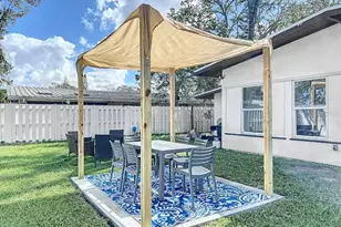 2893 Wood St, Sarasota, FL 34237 - Photo 14