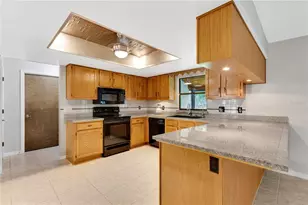 3292 Majestic Oak Dr, Saint Cloud, FL 34771 - Photo 4