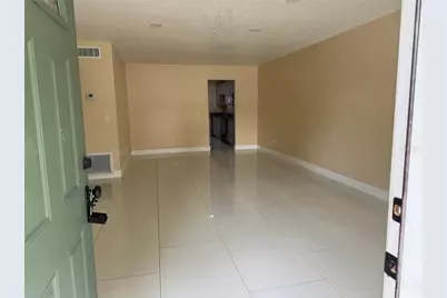 725 Northlake Boulevard #18, Altamonte Springs, FL 32701 - Photo 2