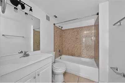 803 Sky Lake Circle #D, Orlando, FL 32809 - Photo 16