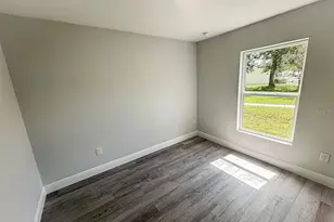 1725 Crystal Grove Dr, Lakeland, FL 33801 - Photo 6
