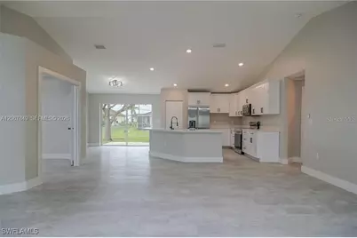 204 El Dorado Blvd N, Cape Coral, FL 33993 - Photo 4