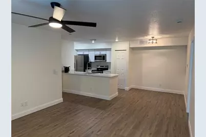 3024 Parkway Boulevard #206, Kissimmee, FL 34747 - Photo 2