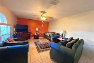 905 Gloucester Ct, Kissimmee, FL 34758 - Photo 8