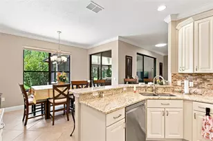 463 Monterey St, Poinciana, FL 34759 - Photo 12