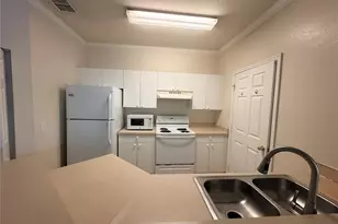 3621 Conroy Rd, Orlando, FL 32839 - Photo 8