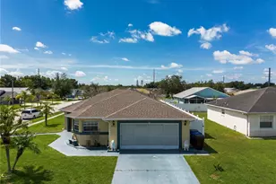 1708 Casuarina Ln, Kissimmee, FL 34744 - Photo 2