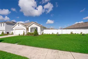 3608 Scarlet Oak Dr, Saint Cloud, FL 34772 - Photo 2