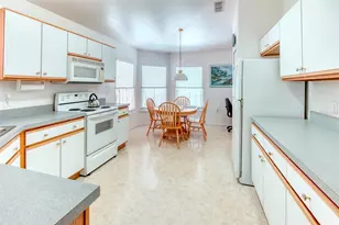 364 Acadia Dr, Poinciana, FL 34759 - Photo 10