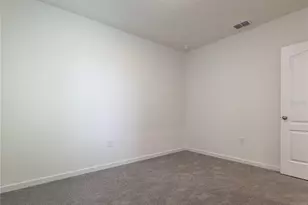 2869 House Finch Rd, Saint Cloud, FL 34773 - Photo 10