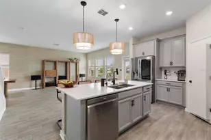 8995 Fluffy Lie Ct, Davenport, FL 33896 - Photo 10