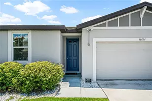 38626 Finn Clover Ln, Zephyrhills, FL 33540 - Photo 4