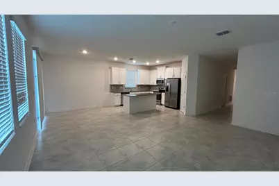 913 Laurel View Way, Groveland, FL 34736 - Photo 4