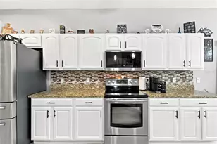 919 Ashton Dr, Davenport, FL 33837 - Photo 16