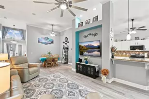 919 Ashton Dr, Davenport, FL 33837 - Photo 2