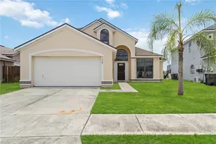 729 Downing Cir, Davenport, FL 33897 - Photo 1