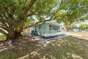 5601 Lake Lizzie Dr, Saint Cloud, FL 34771 - Photo 4