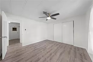 5601 Lake Lizzie Dr, Saint Cloud, FL 34771 - Photo 38