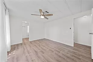 5601 Lake Lizzie Dr, Saint Cloud, FL 34771 - Photo 44