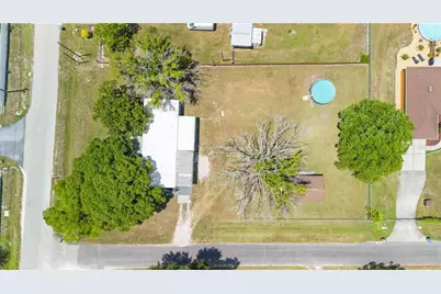 5601 Lake Lizzie Drive, Saint Cloud, FL 34771 - Photo 18