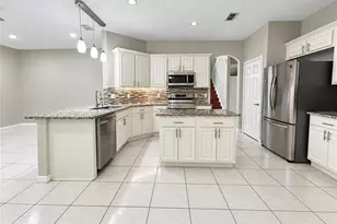 4743 Chalfont Dr, Orlando, FL 32837 - Photo 2