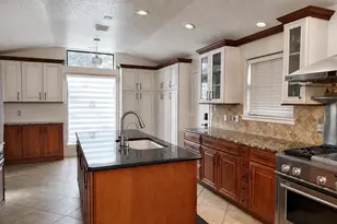 1055 Holden Ave, Orlando, FL 32839 - Photo 12