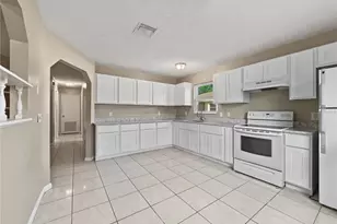 2429 Centennial Blvd, Leesburg, FL 34748 - Photo 10