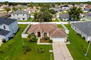 705 Robin Ct, Poinciana, FL 34759 - Photo 4